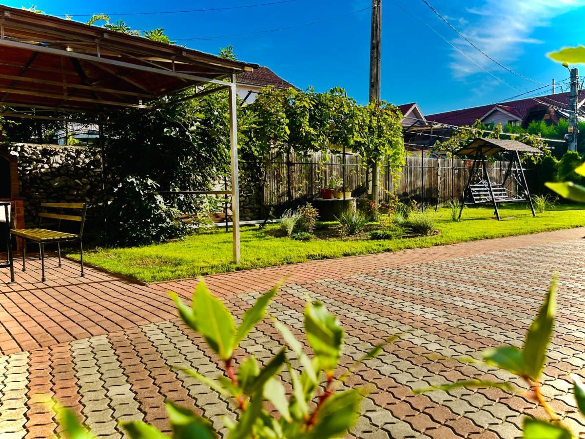 Casa Topazz Târgu Jiu Exterior foto